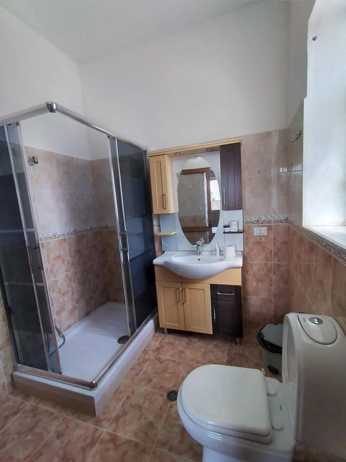 Our Way Guest House & Hostel Shkoder Phòng bức ảnh