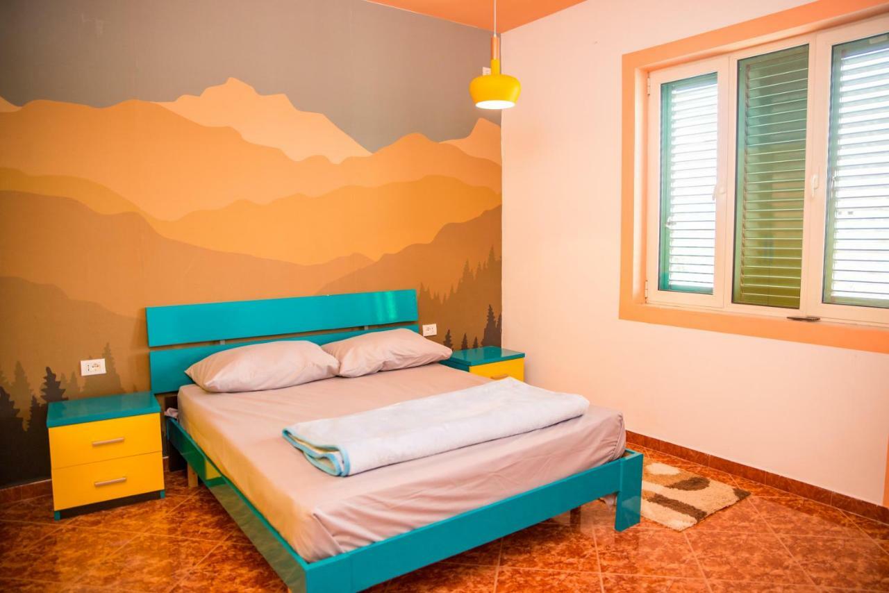 Our Way Guest House & Hostel Shkoder Ngoại thất bức ảnh