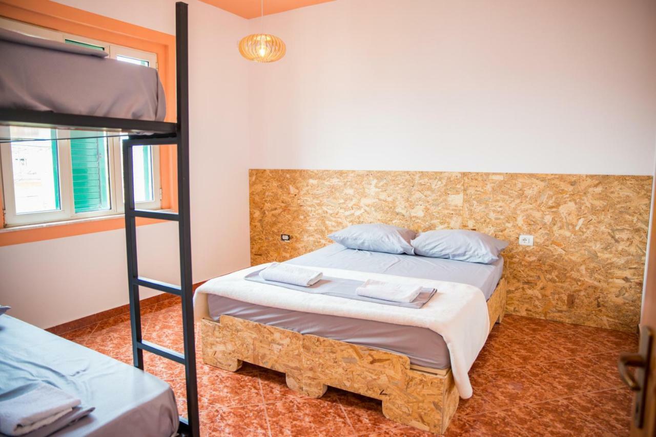 Our Way Guest House & Hostel Shkoder Ngoại thất bức ảnh