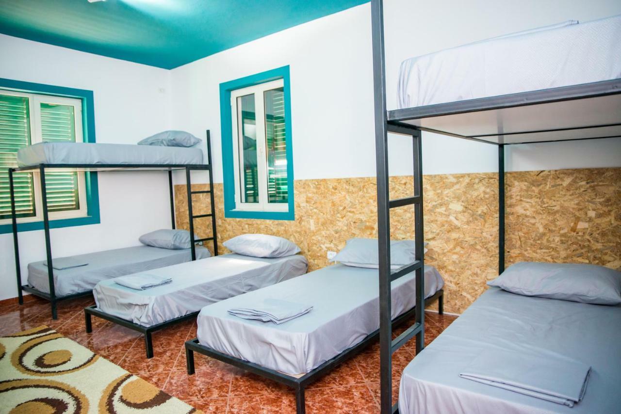 Our Way Guest House & Hostel Shkoder Ngoại thất bức ảnh