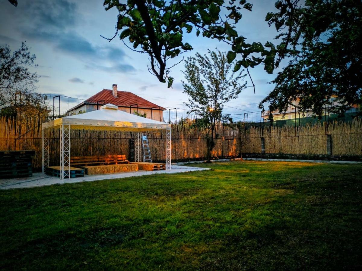 Our Way Guest House & Hostel Shkoder Ngoại thất bức ảnh